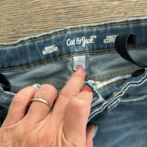 Cat & jack jeans (3 pair) - Picture 3 of 7